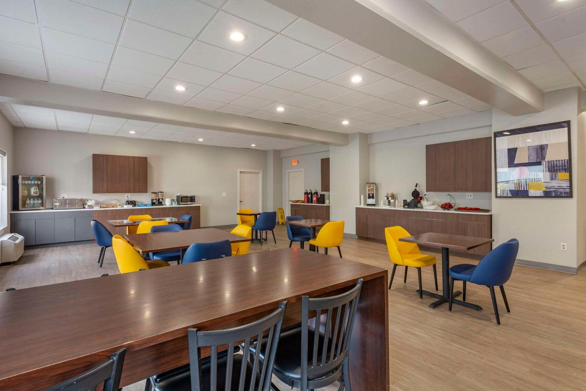 Comfort Inn Philadelphia International Airport West Chester Exterior foto